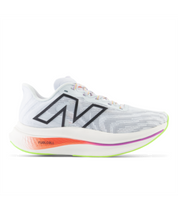 NB FuelCell SuperComp Trainer v2 WRCXLK3 Ice Blue Neon Dragonfly